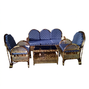 Ensemble table et chaises de jardin en bambou antique, structure en osier résistant aux intempéries, marron, design moderne et écologique - Product Image 1