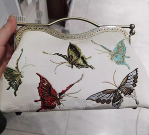 Recién llegado, bolsos de <span class=keywords><strong>mano</strong></span> de mujer de mariposa bordada de estilo antiguo, bolso de <span class=keywords><strong>mano</strong></span> de diseñador para banquete Cheongsam para mujer con cadena - Product Image 2