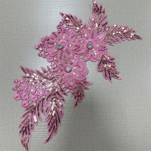 Appliques florales perlées, garniture en dentelle à sequins, patchs en tissu brodés de strass <span class=keywords><strong>pour</strong></span> vêtements - Product Image 2
