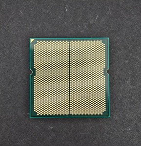 CPU Usado HORNG SHING 7800X de 16 Núcleos a 4.0GHz, 3D, para Escritorio, Socket AM5, 30MB de Caché L3 - Product Image 1