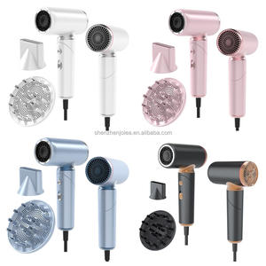 <span class=keywords><strong>Mini</strong></span> doppia tensione pieghevole ad alta velocità viaggio BLDC asciugacapelli 1300W ad alta potenza ioni negativi phon con ugello magnetico - Product Image 1