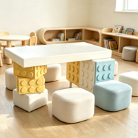 Ensemble de bureau créatif pour enfants Chiquitos avec tabouret souple arc-en-ciel pour les enfants de maternelle et de crèche pour jouer et apprendre