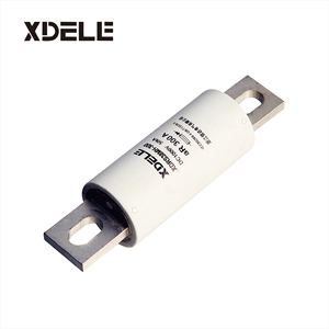 Fusible rápido automotriz DC <span class=keywords><strong>1000V</strong></span> para Pila de carga de nueva energía TUV CE Aprobado EV Fusible de cerámica de alta rotura 400A