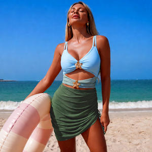 Conjunto de bikini con bloques de color para mujer, traje de baño elástico hueco para playa y deportes acuáticos - Product Image 4