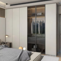 Armoire de luxe haut de gamme sur mesure pour suite de villa de luxe, aménagement d'espace de chambre haut de gamme