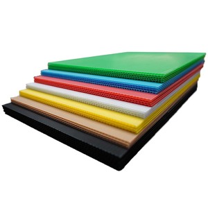 Coroplast imperméable blanc recouvrant les panneaux cannelés de polypropylène pour l'impression de signage et les applications industrielles - Product Image 4