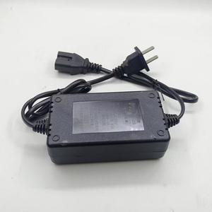 Pulverizador de Mochila Eléctrico con Cargador, Motor de Acero y Accesorios para Bidón de Pesticida para Uso Agrícola - Product Image 3