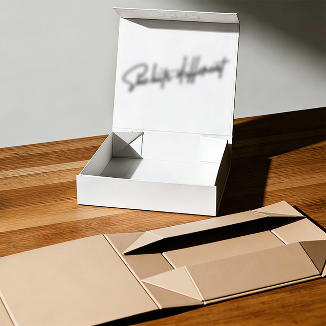 Custom Folding Magnetic Gift Box Manufacturer Perfume Paper Packaging Boxes Custom Design with Logo Recyclable/Reusable Options