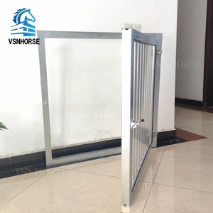 หน้าต่างม้าเหล็กชุบสังกะสีเสริมกระจกนิรภัยหน้าต่างยุ้งฉางม้าที่มีช่องระบายอากาศ - Product Image 2