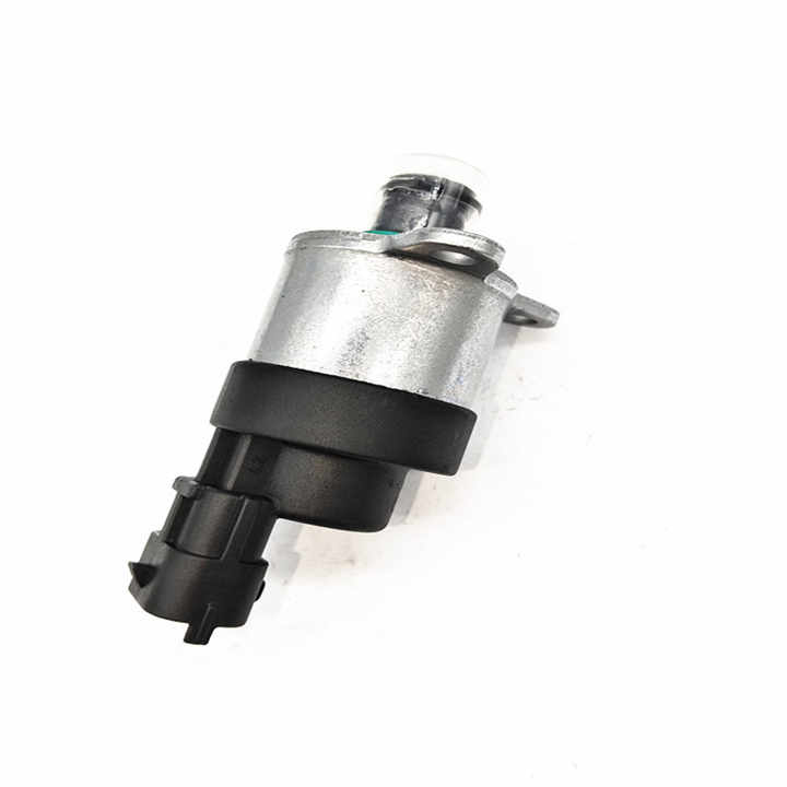 その他 R Amazon.com: Voltage Regulator with Harness Replaces 136-7879