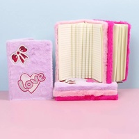 Cahier mignon en peluche à paillettes LOVE pour filles Design de couleurs assorties Portable avec journal pratique et couverture en tissu imprimé coeur secret