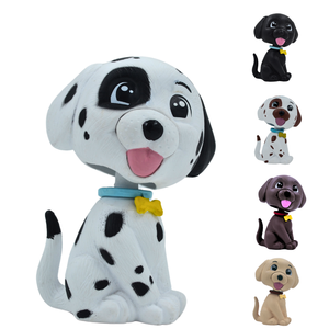 Bobblehead Dog - Blanc avec des points noirs, c'est un animal mignon et ludique, parfait pour votre tableau de bord de voiture, votre bureau ou votre décoration intérieure. - Product Image 6