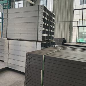 Yüksek Kaliteli Endüstriyel 100*50*1.5mm Dış Mekan Alüminyum Alaşımlı Galvanizli Kablo Kanalı CE Sertifikalı - Product Image 3