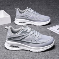 Baskets de luxe de créateur pour hommes et femmes, doublure en maille de haute qualité, fermeture à lacets, chaussures de marche tendance et populaires de marque