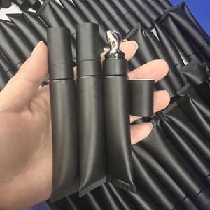 Brillo Labial Voluminizador de Venta Caliente, Etiqueta Privada, Voluminizador Extremo de <span class=keywords><strong>Labios</strong></span>, Aceite de Brillo con Ácido Hialurónico - Product Image 1