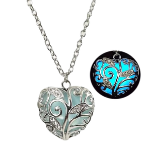 Collar Patrón de flores Collar de cadena de eslabones brillantes Colgante de aleación luminosa con corazón hueco Resplandor <span class=keywords><strong>en</strong></span> el <span class=keywords><strong>encanto</strong></span> oscuro - Product Image 1
