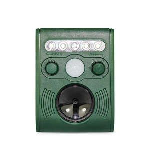 Repelente de animales ultrasónico alimentado por energía solar con sensor de movimiento y luces intermitentes. - Product Image 1