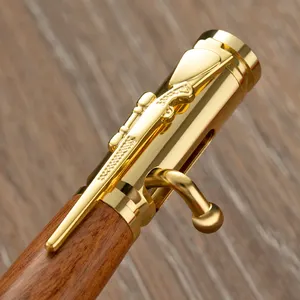 Venta al por mayor de bolígrafos tácticos multifuncionales baratos en forma de bala, bolígrafo de acción con clip de Metal para rifle, bolígrafo para pistola