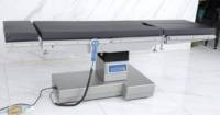 Table chirurgicale électro-hydraulique à double commande MT Medical Professional, base carrée stable en acrylique radiolucent
