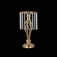 Support de fleurs pour centre de table de mariage, vase en métal avec perles de cristal pour la décoration de la table de réception et de l'allée