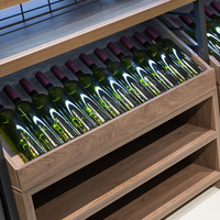 Supermarché personnalisé Cave à vin Bouteille en verre de vin rouge Boisson à la bière Boisson alcoolisée Présentoir en bois Étagère Stand