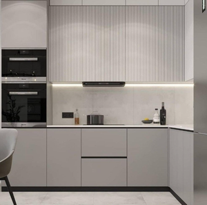 Armoire de cuisine raffinée teintée de gris Armoire en verre dépoli Kitchenette de luxe avec dessus en marbre pour les cuisines de villas haut de gamme - Product Image 4