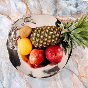 Table de service luxueuse en aluminium de taille personnalisée avec motifs traditionnels pour le café, le thé et les occasions décoratives - Product Image 4