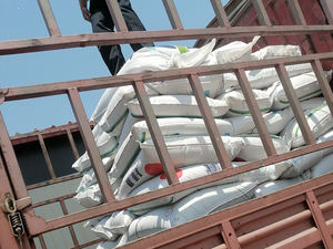 Grande mangime per animali da fattoria a basso contenuto di grassi farina di pesce naturale ad alto contenuto proteico farina di pesce con eccellente appetibilità per l'acquacoltura avicola - Product Image 5