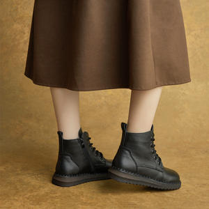 รองเท้าบูทหุ้มข้อสูง รุ่นใหม่ สไตล์เรโทร หนังแท้ หัวมน ส้นแบน รองเท้าบูทมาร์ติน รองเท้าบูทหุ้มข้อสูง รองเท้าบูทเดี่ยว - Product Image 4