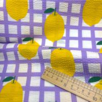 100% Baumwolle Gekämmter Gewebter Salzschrumpfstoff Atmungsaktiv Fruchtdruck Knitter-Textur Knitterresistent Abaya Hijab Kleid Hemd