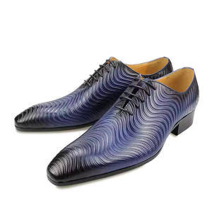 Zapatos de Vestir de Cuero Genuino de Diseñador de Lujo de Alta Calidad para Negocios y Bodas de Otoño - Zapatos de Oficina con Punta en Pico Azul y Negro - Product Image 2