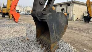 รถขุดตีนตะขาบ Volvo EC350DL มือสอง ขนาด 35 ตัน ระบบไฮดรอลิก ชั่วโมงการทำงานต่ำ (0-2000) กำลัง 210 กิโลวัตต์ บุ้งกี๋ขนาด 2.53 เมตร พร้อมปั๊ม - Product Image 3