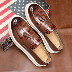 Chaussures de marche d'hiver classiques pour hommes, à lacets, bout fermé, pour le bureau et la carrière, dessus en PU résistant à l'usure - Product Image 1