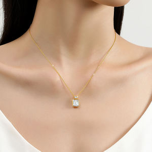 Liontin Perhiasan Emas 14K Berongga <span class=keywords><strong>2</strong></span> Karat 3 Karat 4 Karat Potongan Zamrud Moissanite Putih Berlian Emas Kalung Wanita - Product Image 5