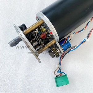 Ensemble de circuits imprimés et moteur MA 1 (références 035A190170, C37M807152, C37M807052) pour pièces de rechange d'imprimantes offset Man Roland - Product Image 4