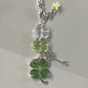 Lucky Leaf Téléphone Charmes Pendentif Mignon Porte-clés Cas pour <span class=keywords><strong>iPhone</strong></span> 15 Samsung Cartable Livres CCD Caméra Ins Corée Rose Vert - Product Image 3