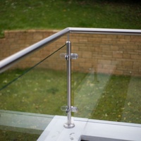 Colonne de balustrade en tube carré en acier inoxydable 304 certifiée, design moderne, pour garde-corps en verre sans cadre, pour balcon en verre trempé