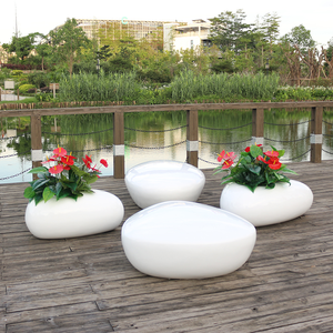 Set di Sedie Lounge Moderne in Fibra di Vetro <span class=keywords><strong>con</strong></span> Decorazioni in Pietra per Giardini, Cortili, Hotel e Spazi Pubblici - Product Image 1