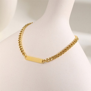Pulsera de Eslabones Minimalista para Mujer con Colgante de Barra Curva con Logotipo y Texto, Joyería de Moda Transfronteriza - Product Image 2