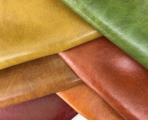 Usine 0.6mm huile Double couleur Crazy Horse Faux cuir PVC synthétique pour sacs faisant des <span class=keywords><strong>accessoires</strong></span> artisanat <span class=keywords><strong>accessoires</strong></span> Stock Lot - Product Image 6