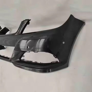 Pare-chocs avant OEM en gros d'usine de pièces automobiles pour MercedesBenz W204 2012 nouvel état avec découpes d'attelage de <span class=keywords><strong>remorquage</strong></span> - Product Image 2