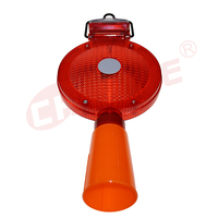 Meilleur prix, cône de signalisation routière à LED clignotante, alimenté par énergie solaire, rechargeable, en matériau PC ABS, ambre rouge, pour routes urbaines