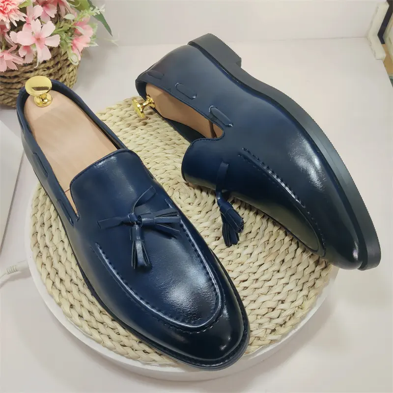 क्लासिक डिजाइन Tassels ड्रेस जूते पर्ची पर नीले रंग आकस्मिक मवाली जूते पुरुषों के लिए नई शैली