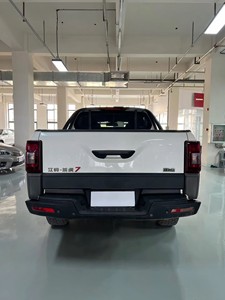 JMC 2022 Pickup Yuhu Vente Flash 2.0T Diesel Automatique R17 Édition Premium Sièges en Cuir Turbo Conduite à Gauche Empattement Standard Foncé - Product Image 5