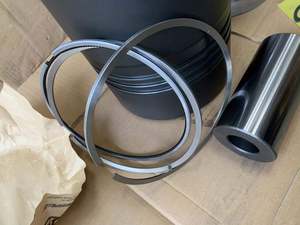 Pièces mécaniques moteur modèle 3512 3508 3516 8n-1233 8n 1233 8n-78108n 7810 7w-2221 7w2221 segment de piston. - Product Image 3