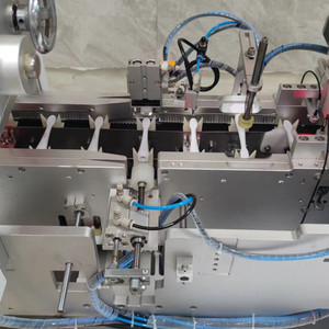 Máy khắc laser công nghệ mới Chuangyan, máy dập logo tự động cho bàn chải đánh răng - Product Image 5