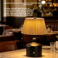 Lampe de bureau en fer avec abat-jour en tissu plissé simple, LED, alimentée par batterie, lumière d'ambiance pour chambre à coucher, commande tactile, intensité réglable, veilleuse