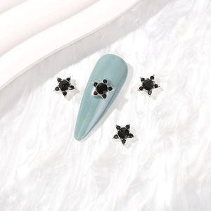 Adornos de Uñas en Forma de Estrella 3D de Metal Dorado y Plateado, Estrella Hueca de Aleación con Diamantes de Imitación, Accesorios para Decoración de Uñas DIY - Product Image 6