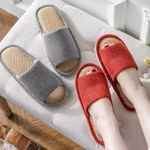 Chaussons légers et écologiques en coton avec doublure en peluche antidérapants pour hommes et femmes, toutes saisons, personnalisables - Product Image 2