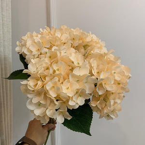 <span class=keywords><strong>Bouquet</strong></span> d'hortensias <span class=keywords><strong>en</strong></span> soie artificielle fait à la main <span class=keywords><strong>de</strong></span> haute qualité pour mariage et décoration intérieure Noël et fête des mères - Product Image 3